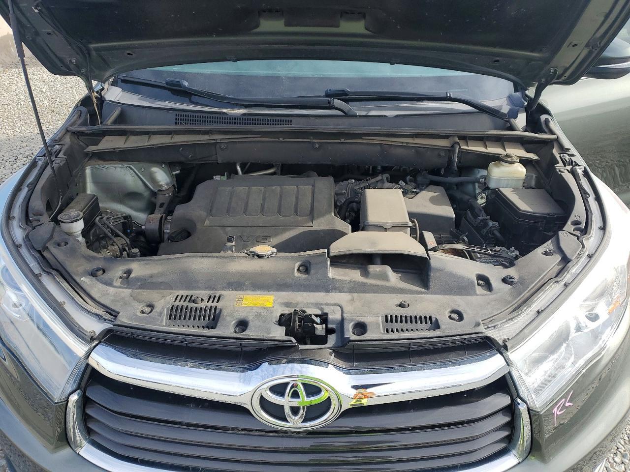 2015 TOYOTA HIGHLANDER