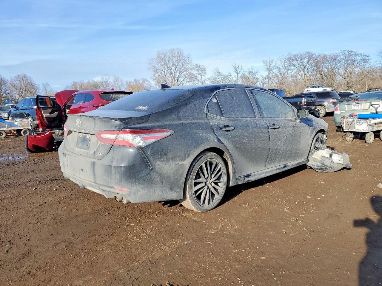 2019 TOYOTA CAMRY