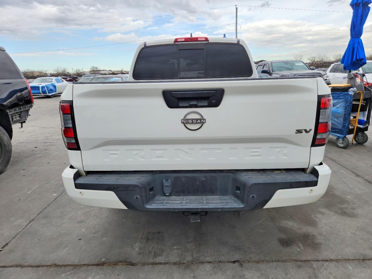 2022 NISSAN Frontier