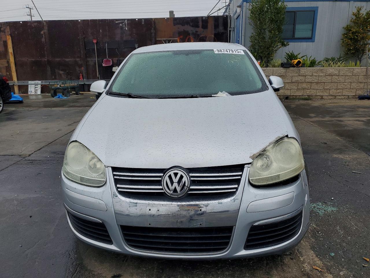 2010 VOLKSWAGEN JETTA