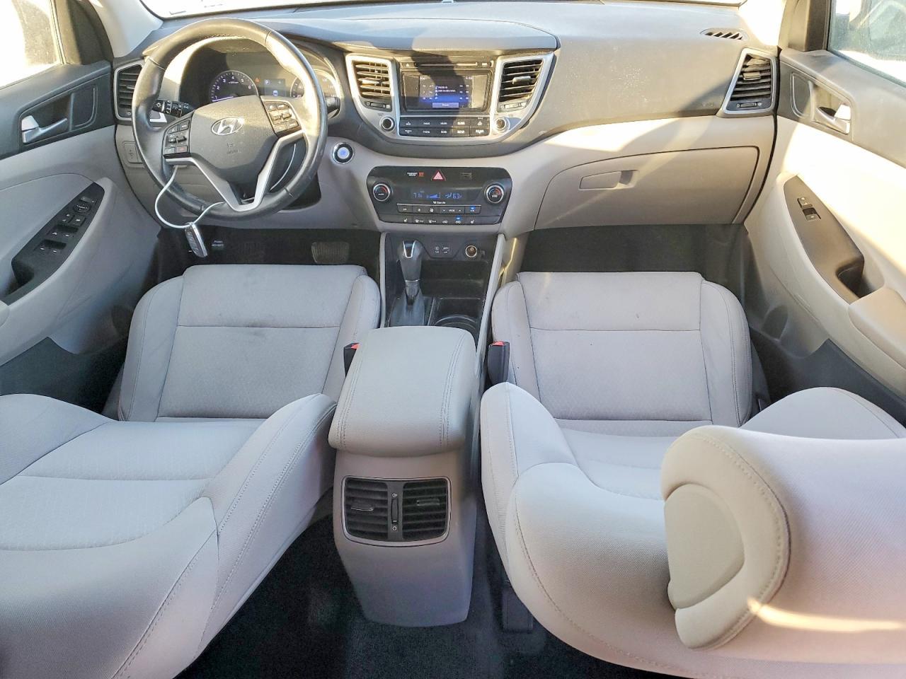 2017 HYUNDAI TUCSON