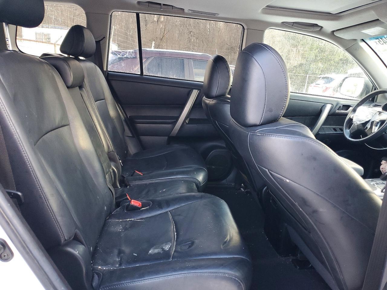 2013 TOYOTA HIGHLANDER