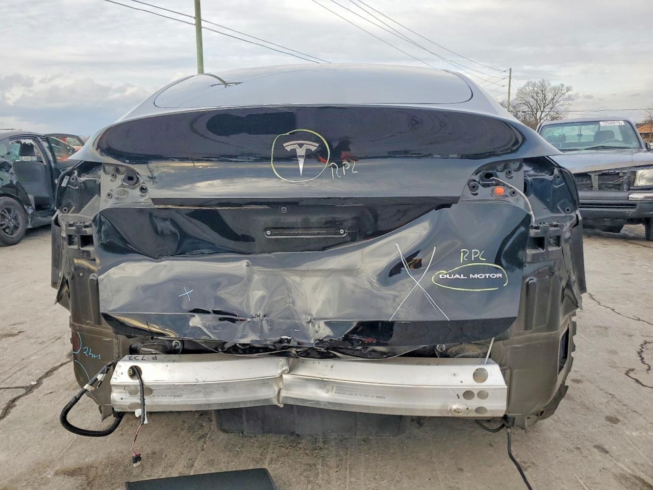 2022 TESLA MODEL Y