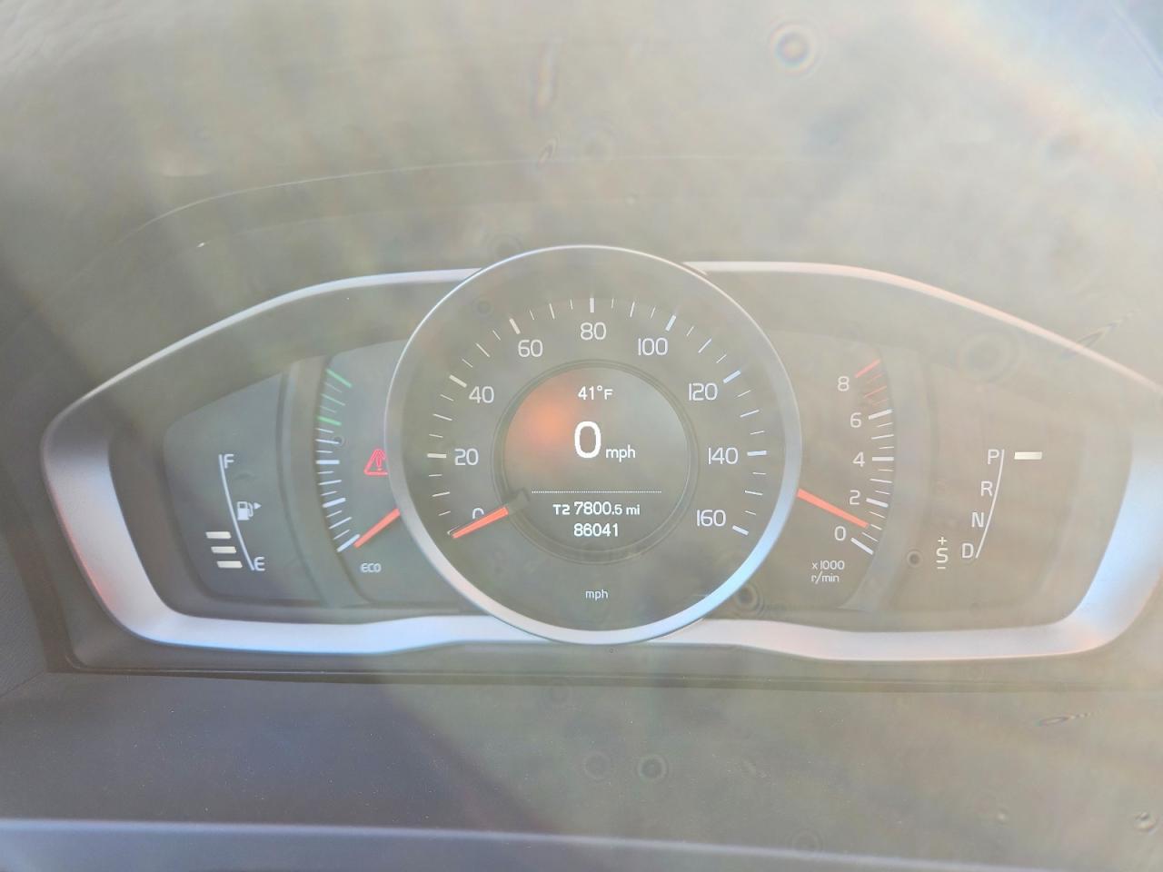 2018 VOLVO V60