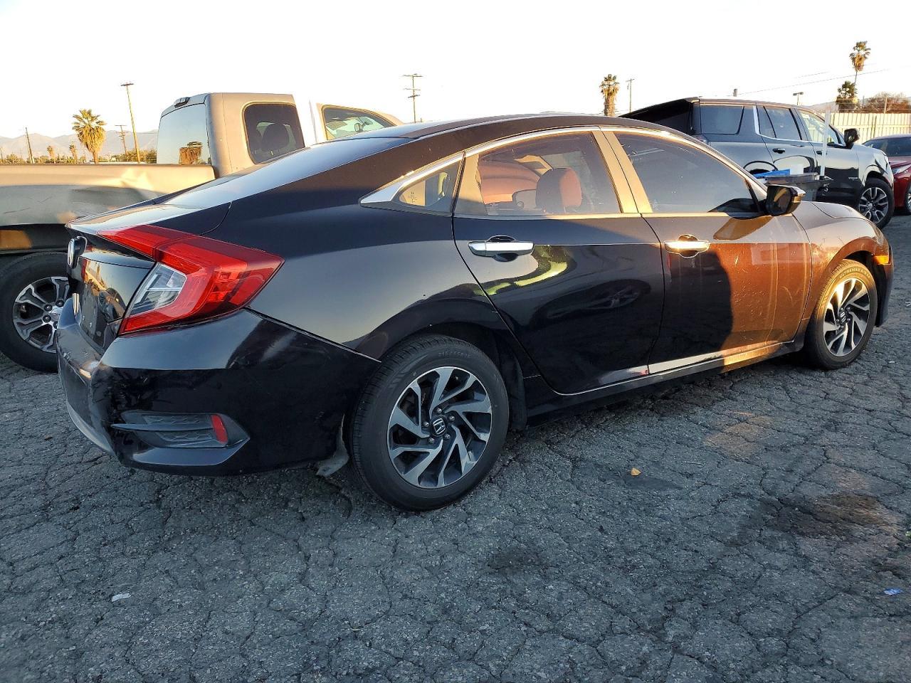 2016 HONDA CIVIC