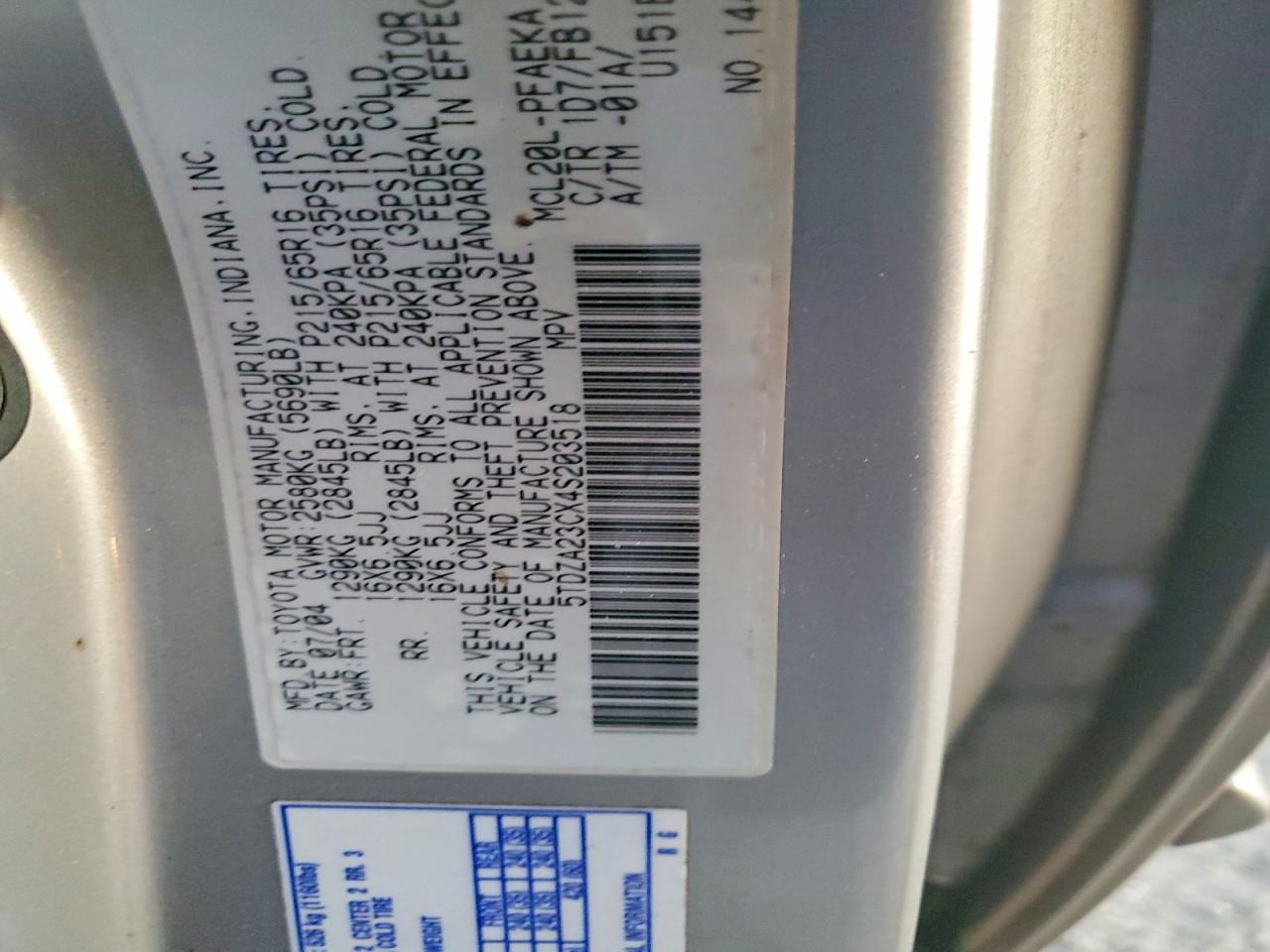 2004 TOYOTA SIENNA