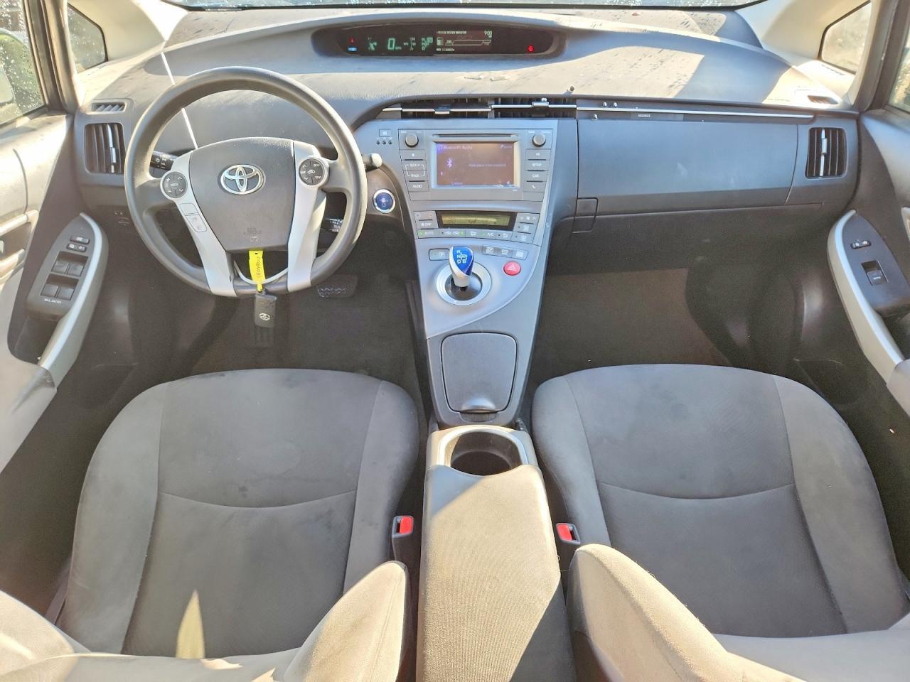 2015 TOYOTA PRIUS