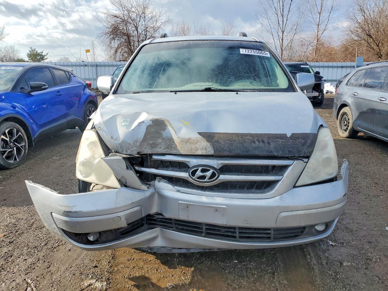 2008 HYUNDAI Entourage