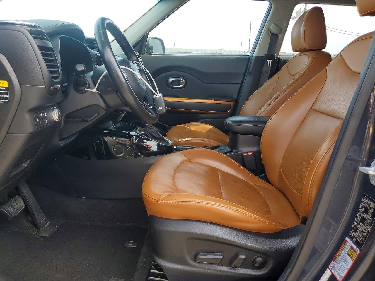 2016 KIA SOUL