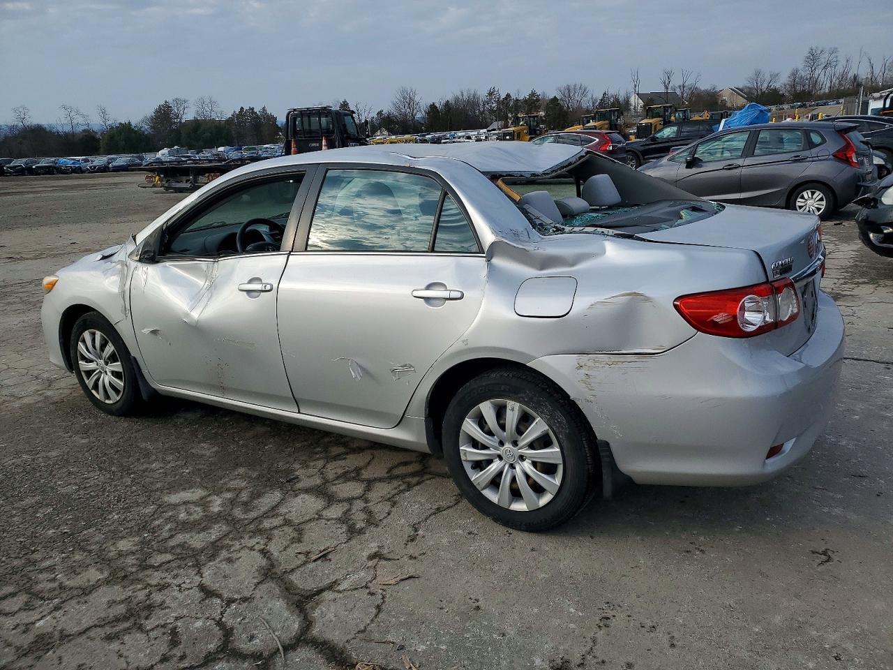 2013 TOYOTA COROLLA