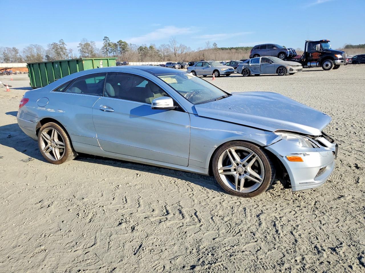 2013 MERCEDES-BENZ E-Class