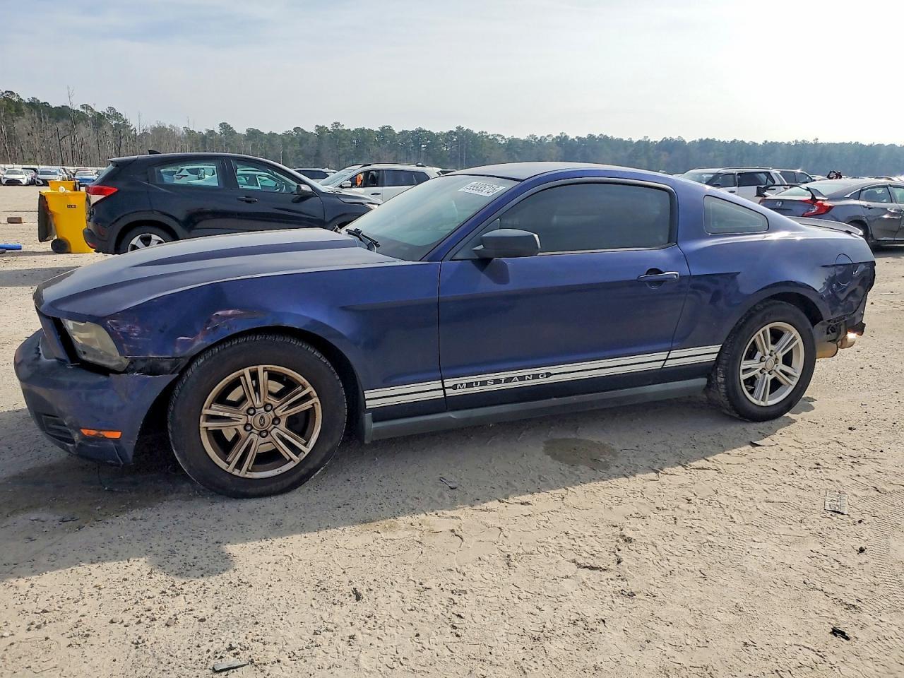 2011 FORD MUSTANG