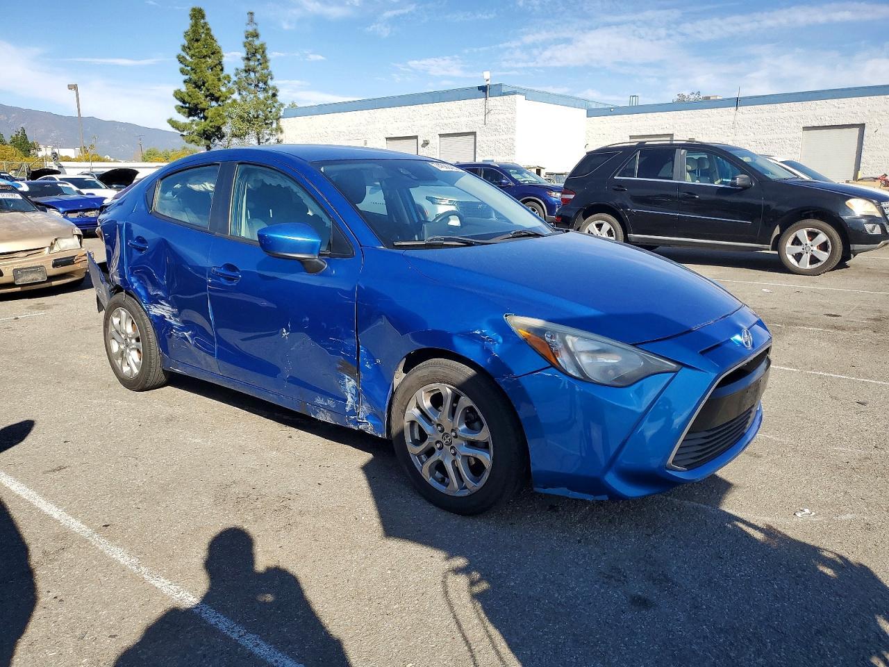 2016 TOYOTA SCION