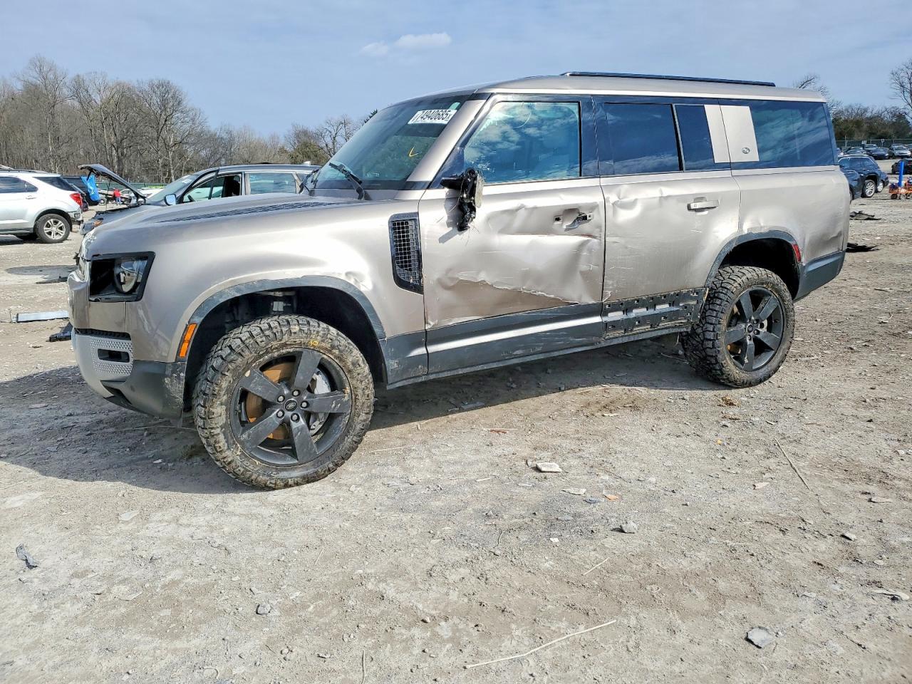 2023 LAND ROVER Defender