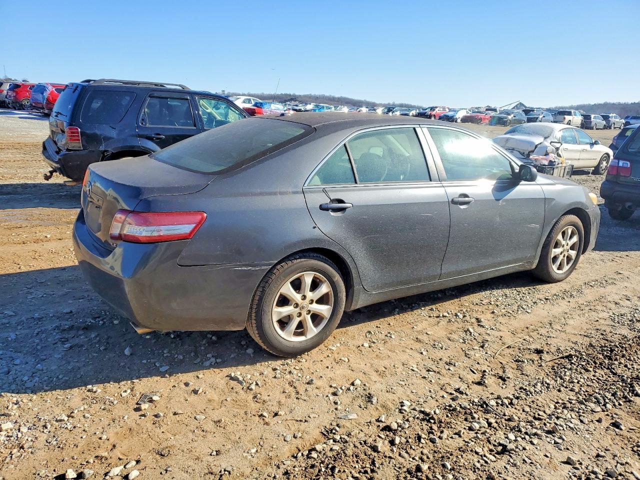 2010 TOYOTA CAMRY