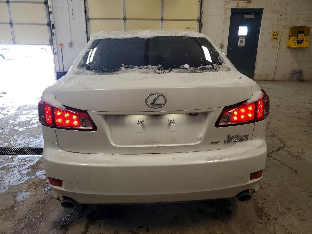 2013 LEXUS IS 250