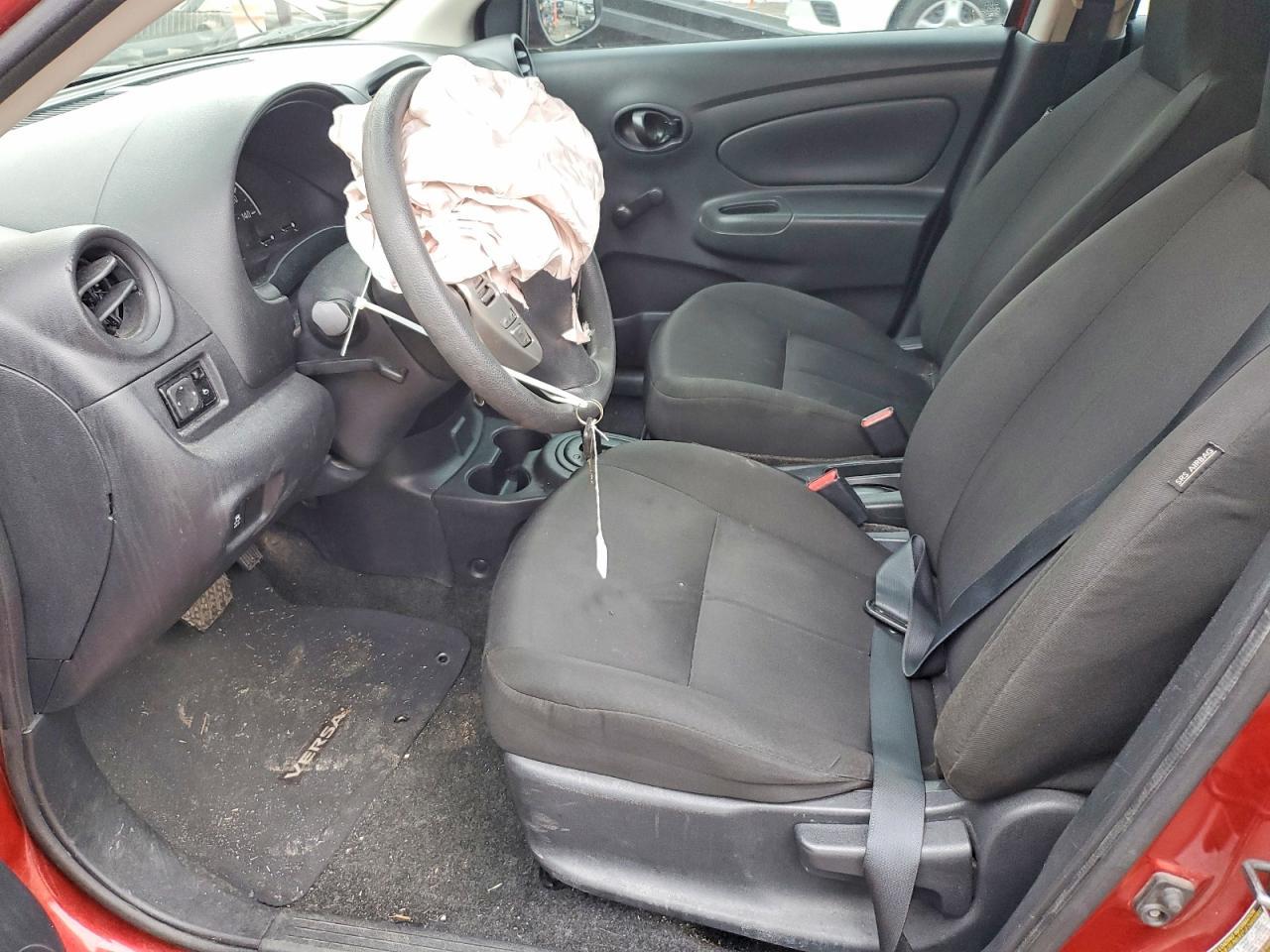 2017 NISSAN VERSA