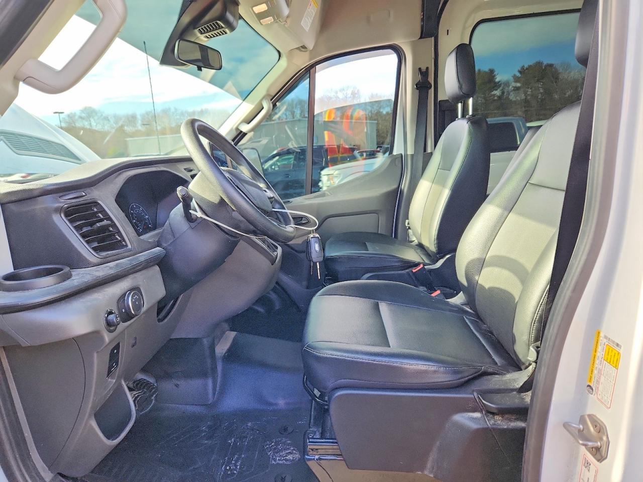 2024 FORD Transit