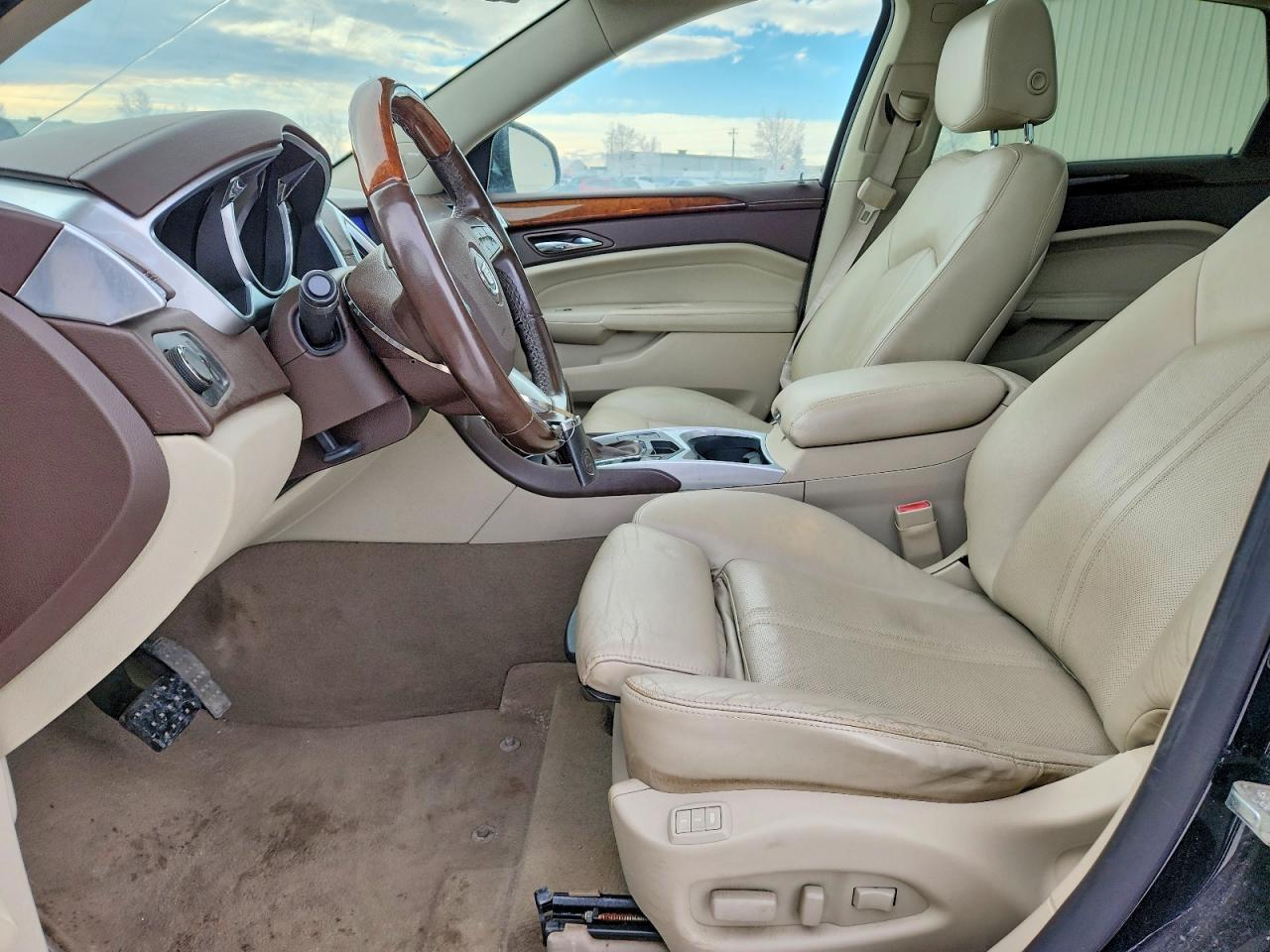2011 CADILLAC SRX