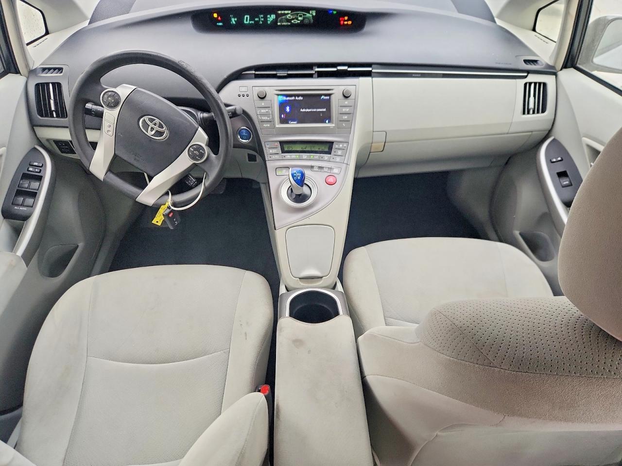 2014 TOYOTA PRIUS