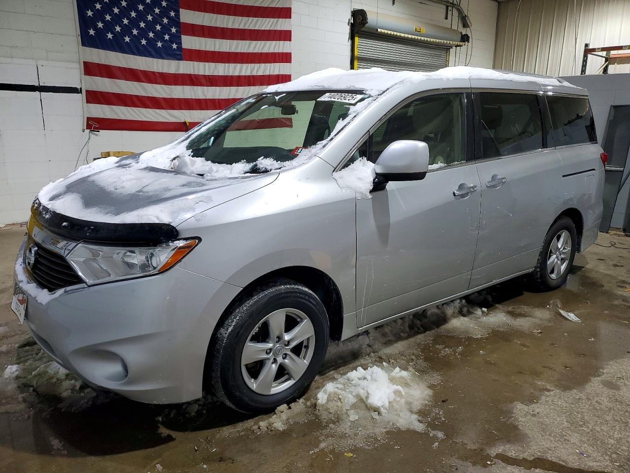 2017 NISSAN Quest