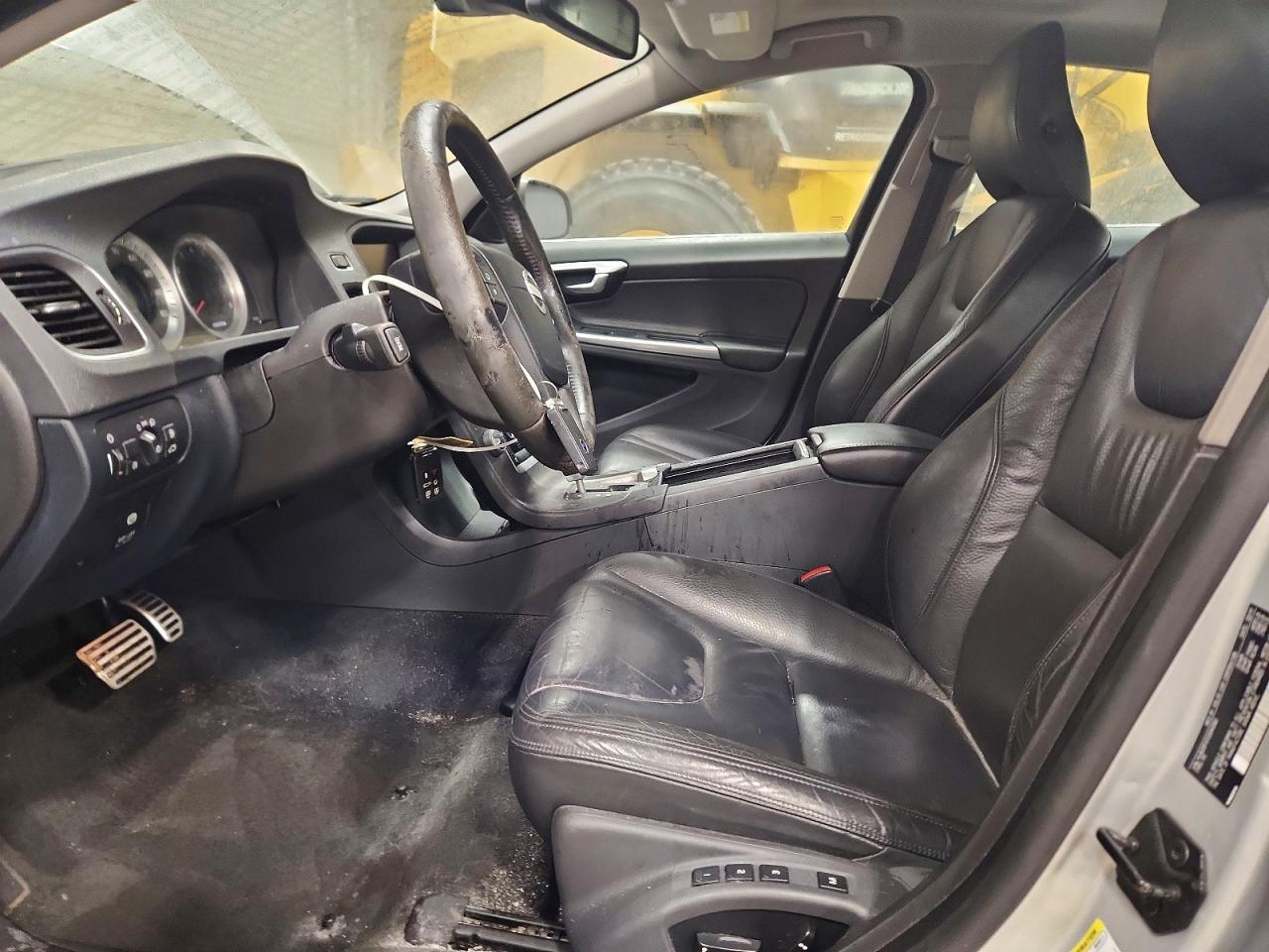 2012 VOLVO S60