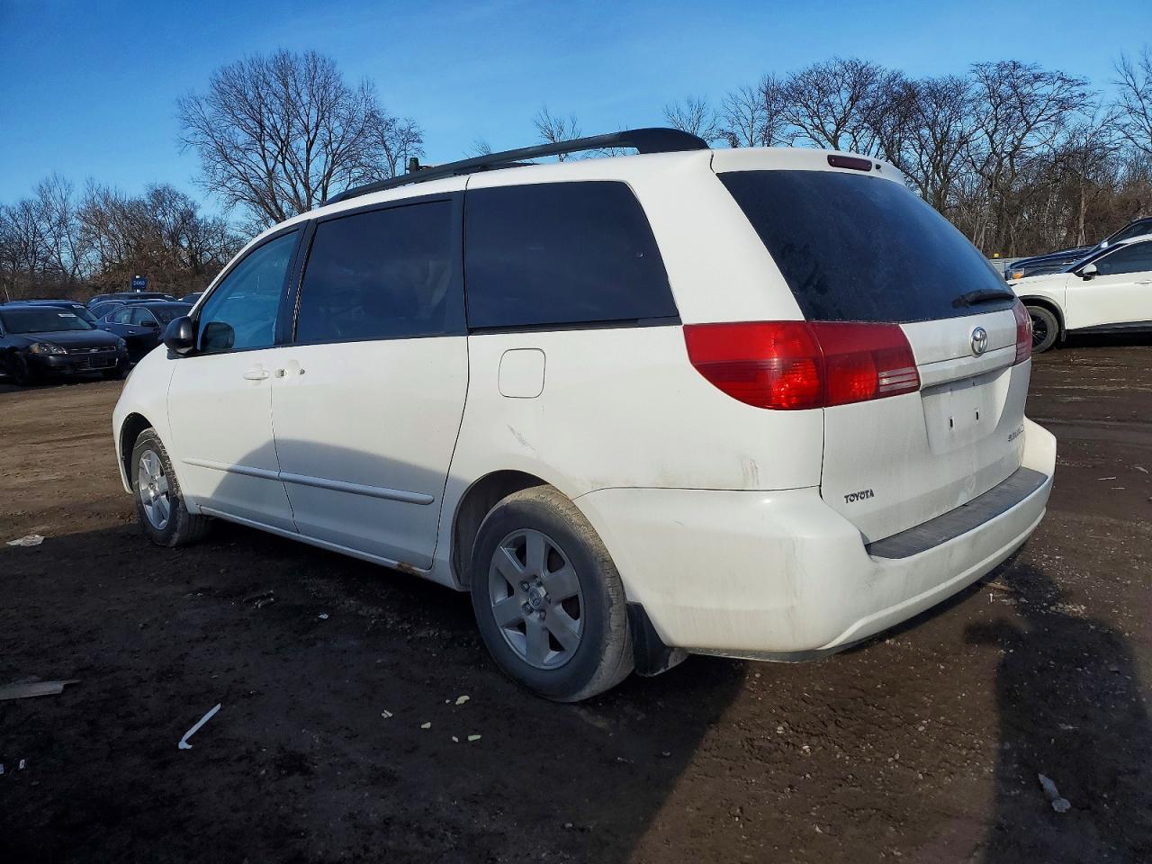 2004 TOYOTA SIENNA