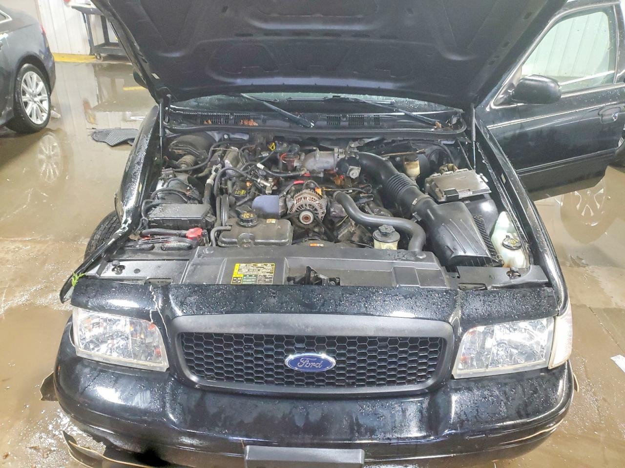 2011 FORD Crown Victoria