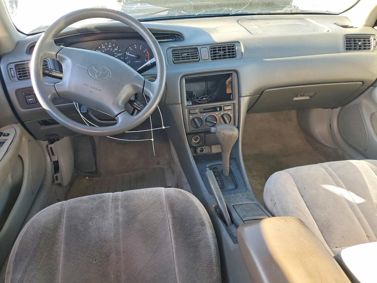 1997 TOYOTA CAMRY