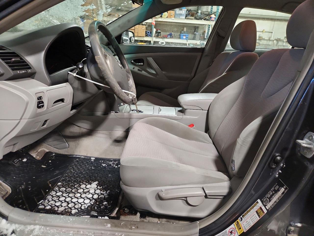 2010 TOYOTA CAMRY