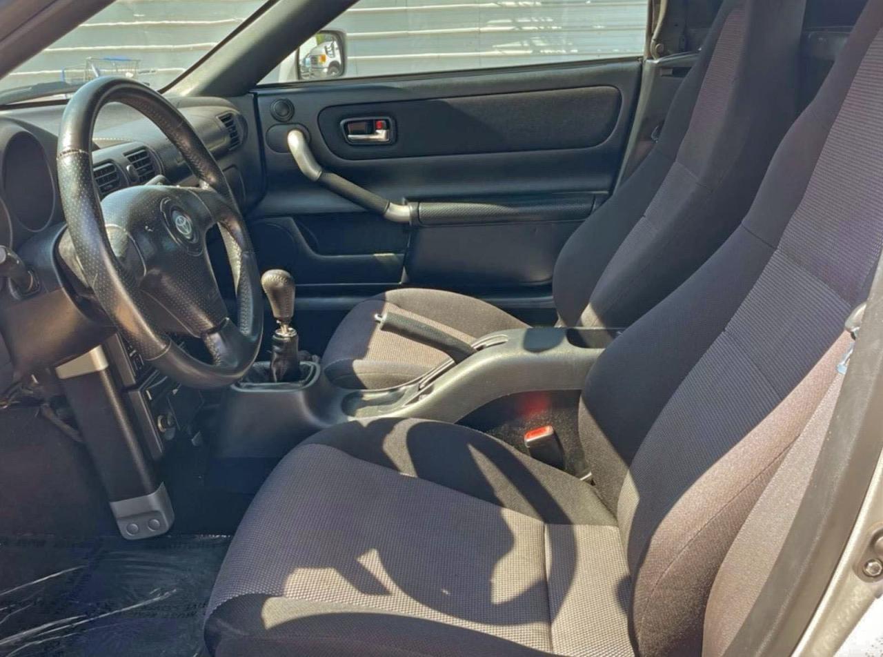 2000 TOYOTA Mr2