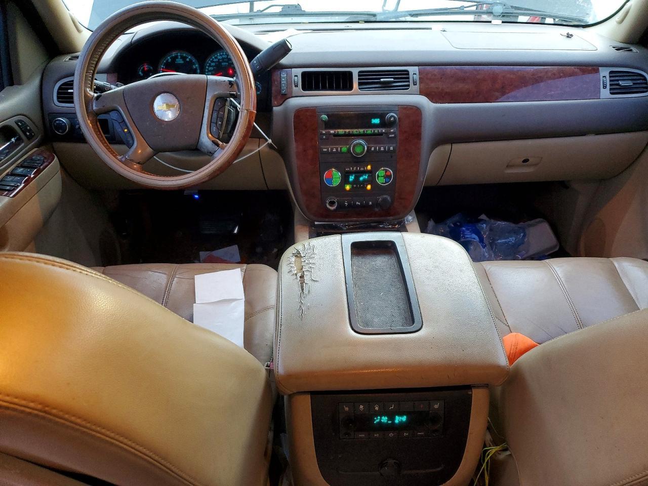 2011 CHEVROLET Tahoe