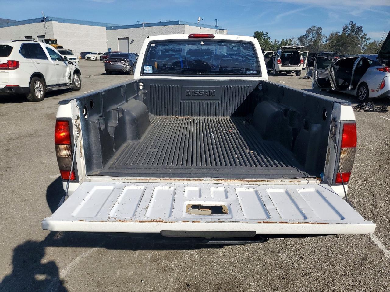 2001 NISSAN Frontier