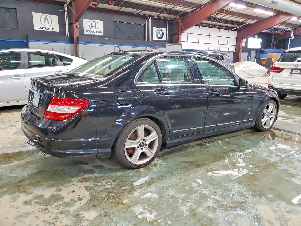2011 MERCEDES-BENZ C-CLASS