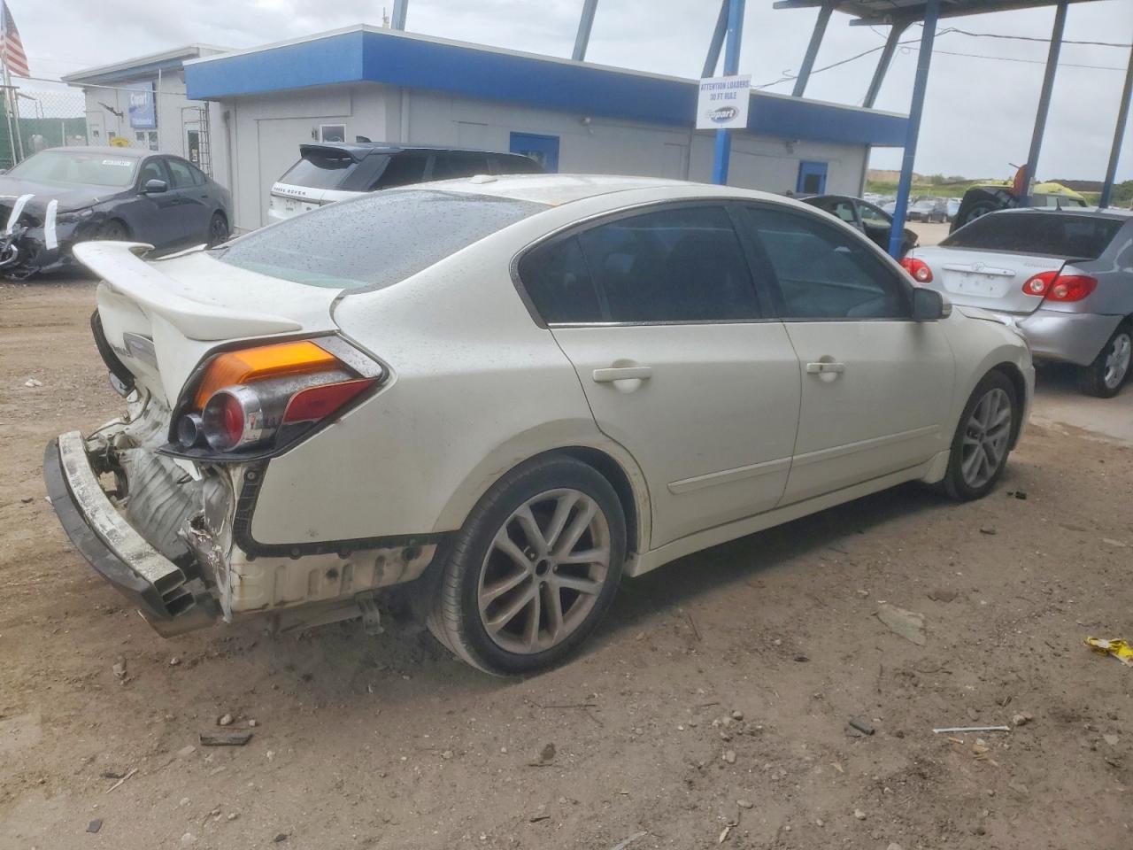 2010 NISSAN ALTIMA