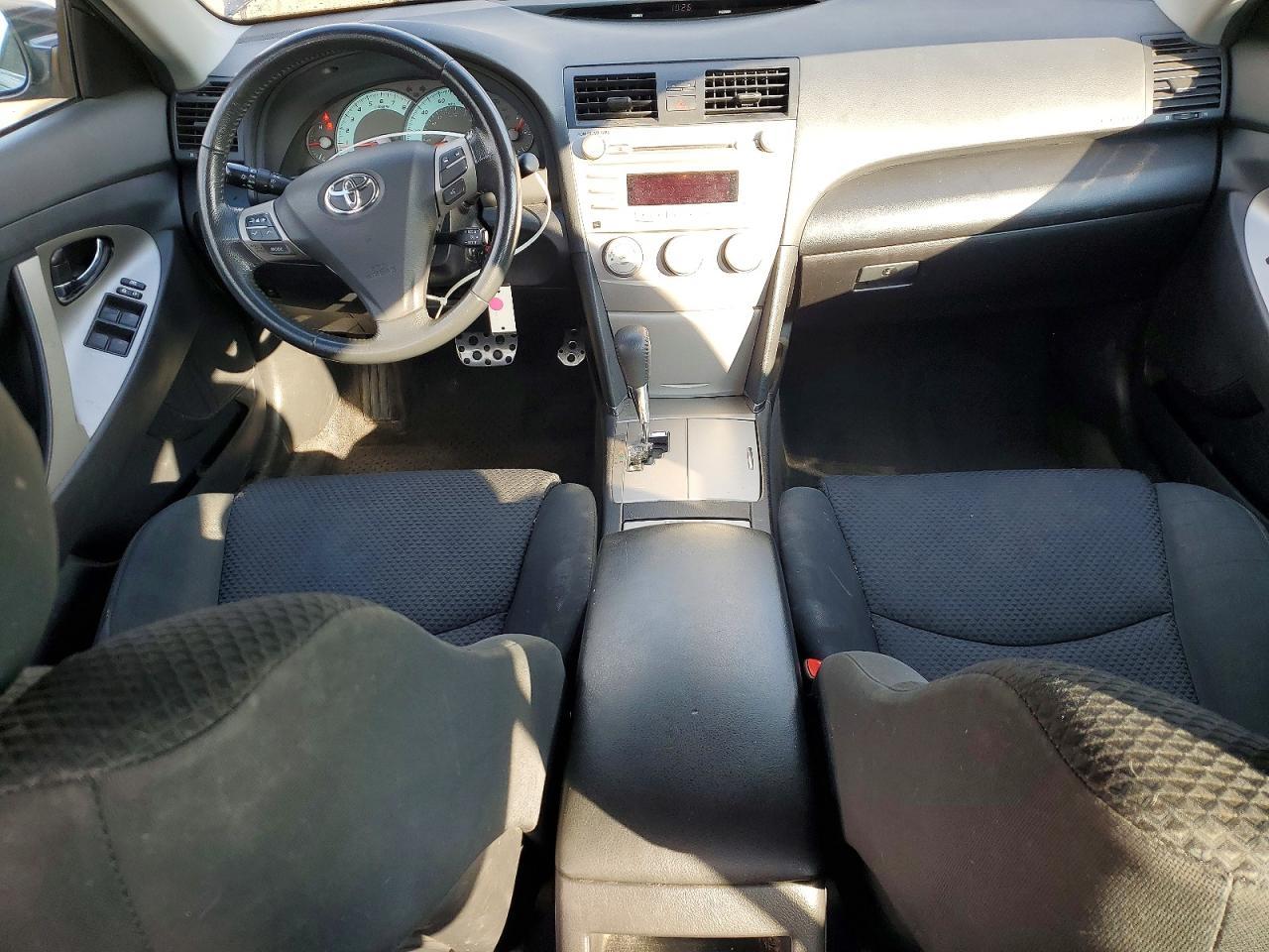 2011 TOYOTA CAMRY