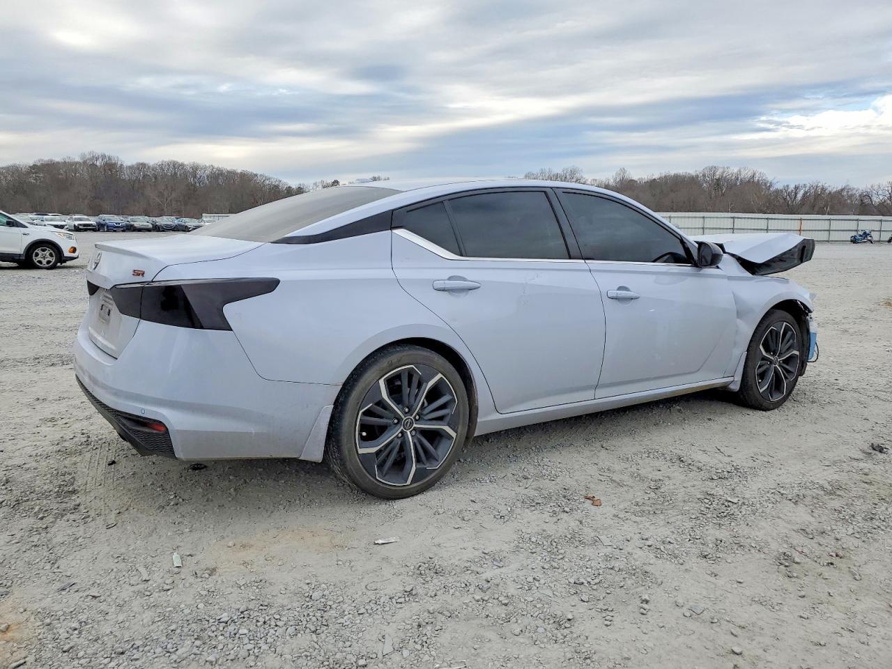 2024 NISSAN ALTIMA