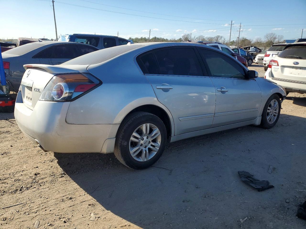 2012 NISSAN ALTIMA