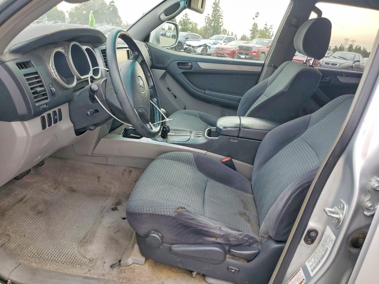 2004 TOYOTA 4Runner