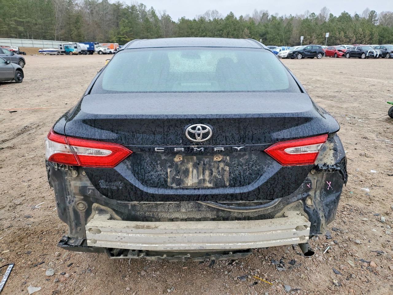 2018 TOYOTA CAMRY