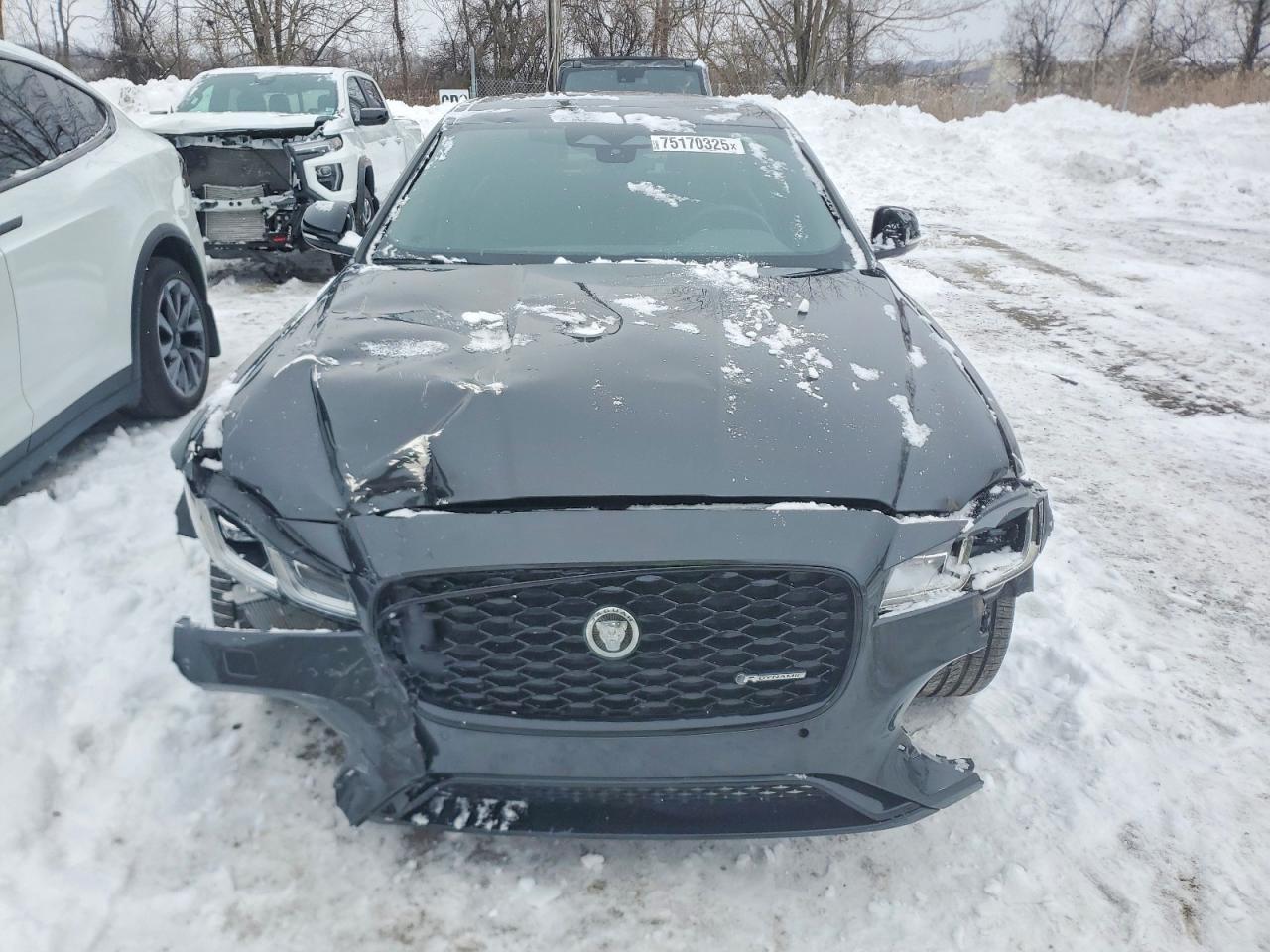 2024 JAGUAR XF