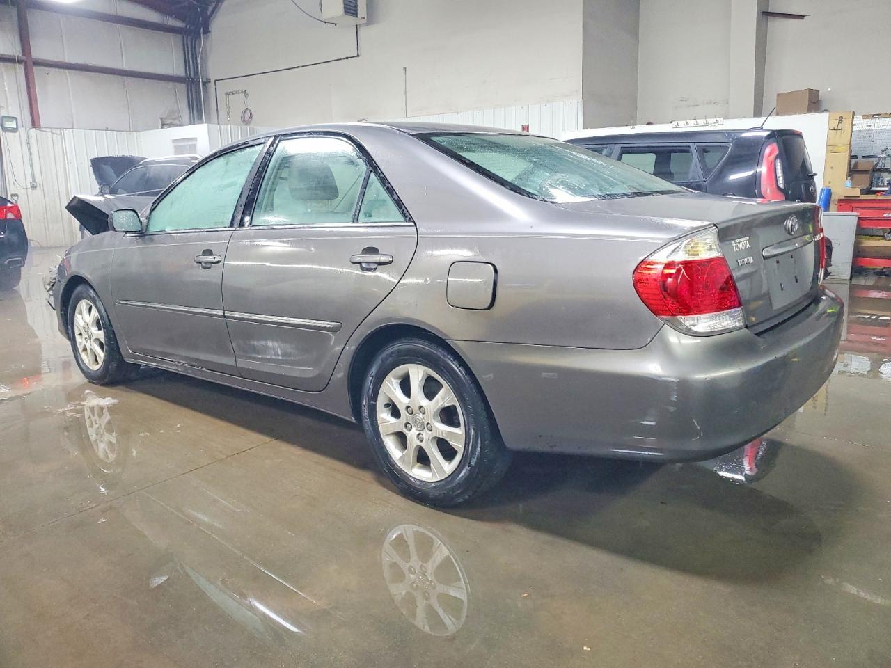 2005 TOYOTA CAMRY