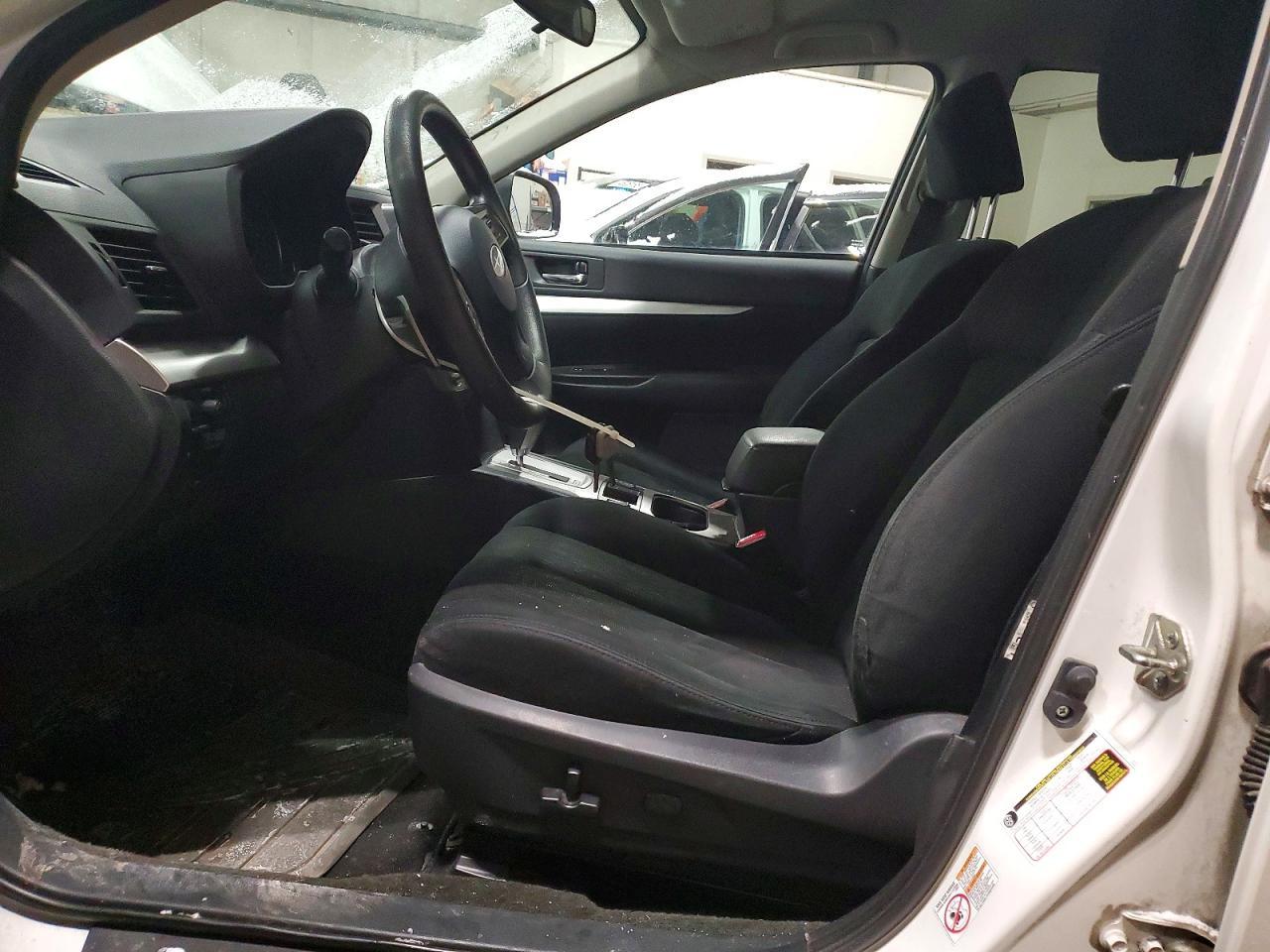 2013 SUBARU Outback