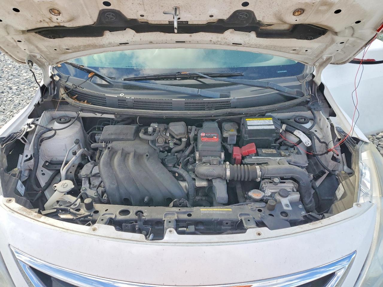 2017 NISSAN VERSA