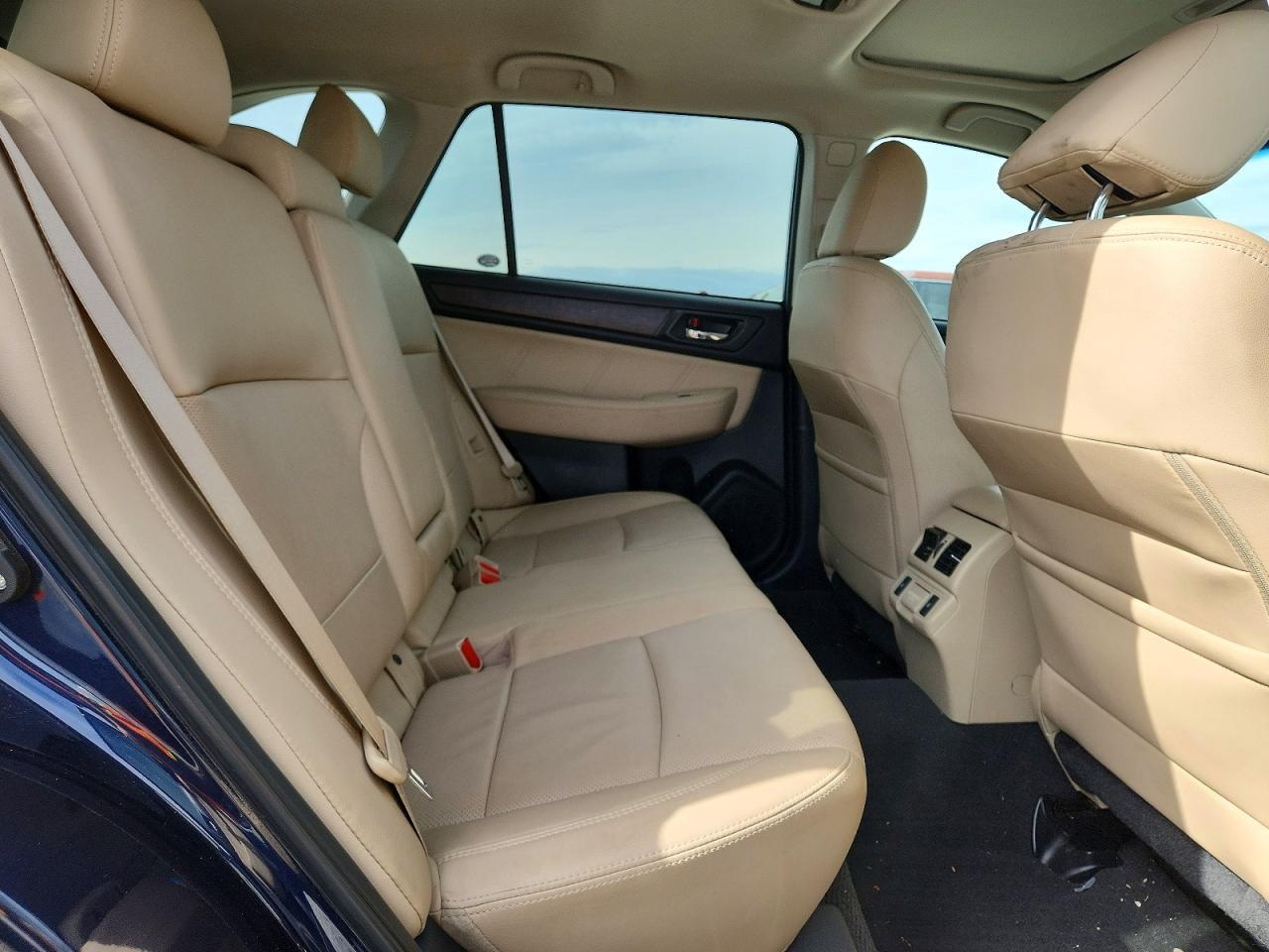 2018 SUBARU Outback