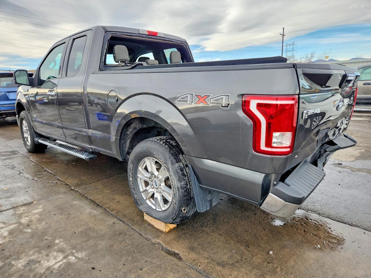 2015 FORD F-150