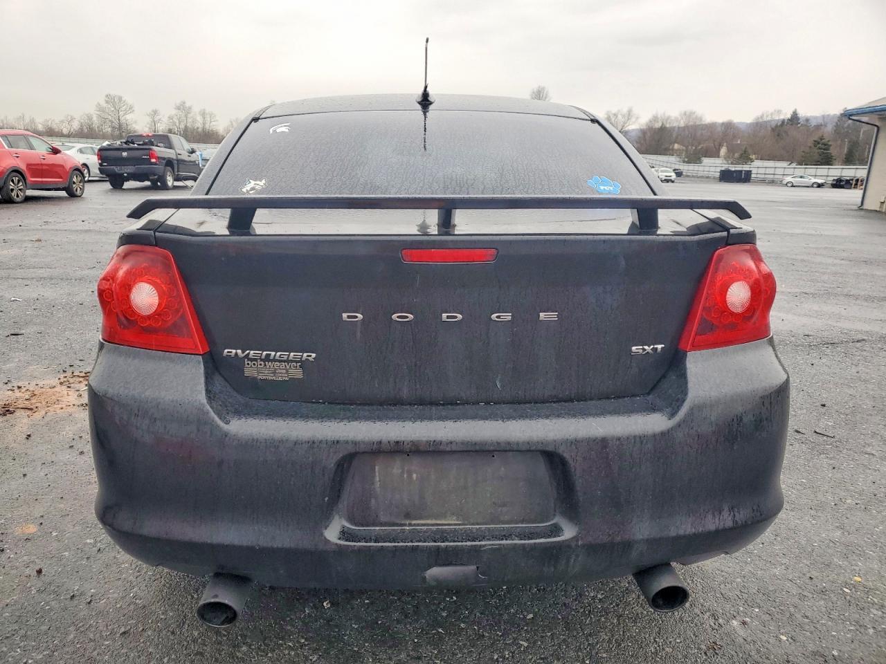 2012 DODGE Avenger