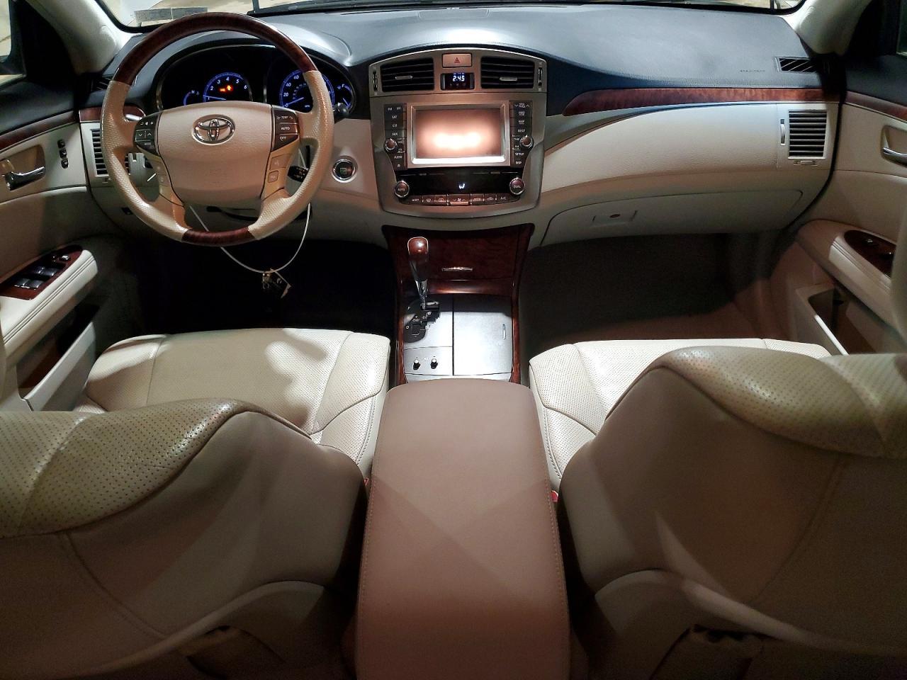 2012 TOYOTA Avalon