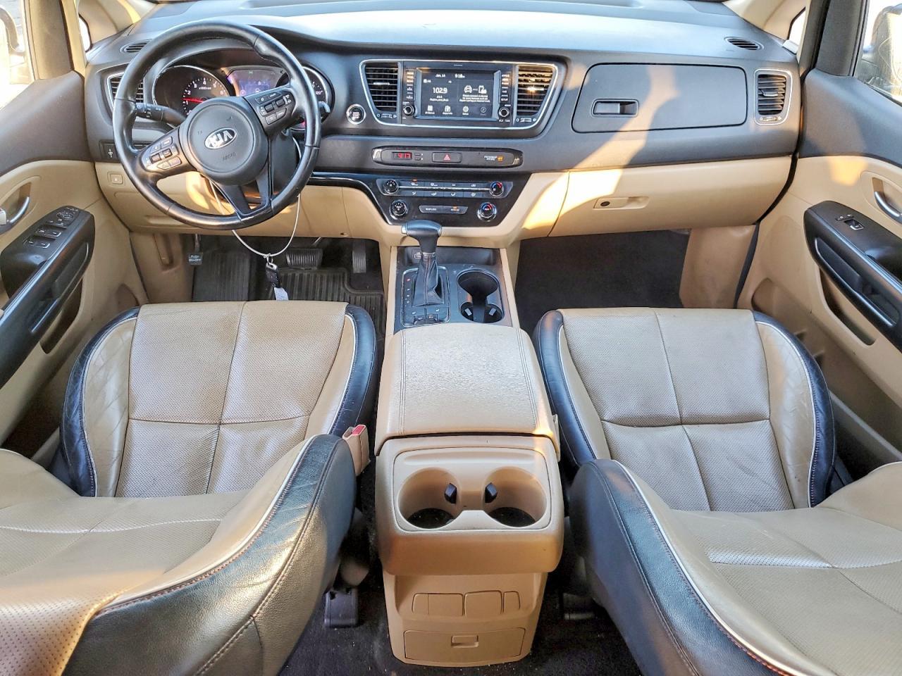 2017 KIA SEDONA