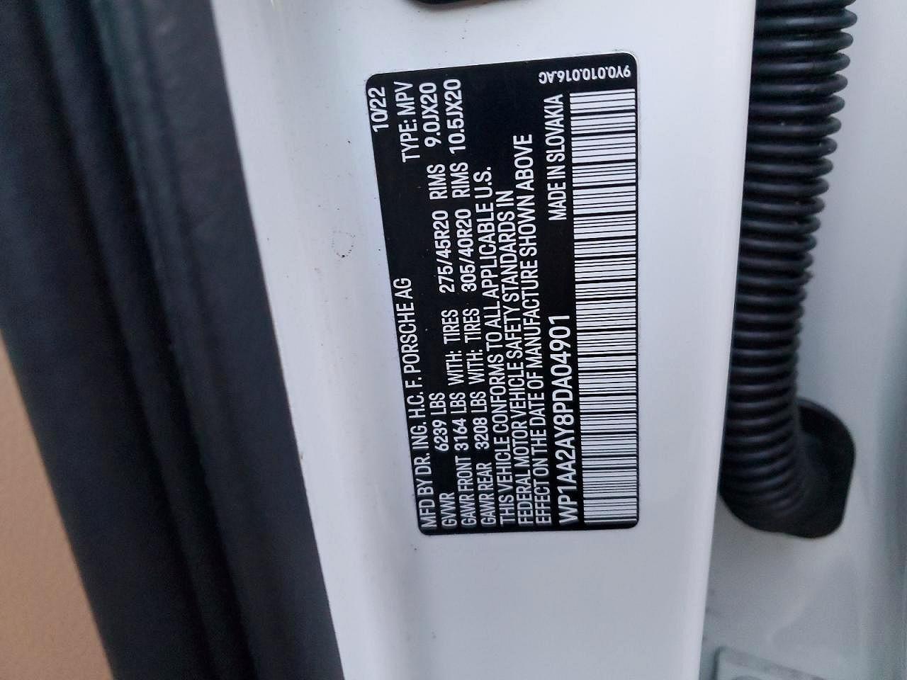 2023 PORSCHE CAYENNE